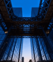 现代高楼大厦仰视夜景3576#横屏 