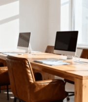 现代办公室内的会议桌场景6404#横屏 