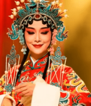 戏曲演员手持折扇扮相特写2097#横屏 