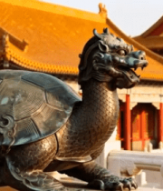 	 故宫铜龟雕塑与古建筑7952#横屏 