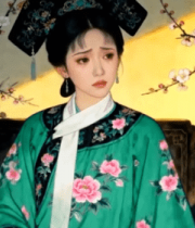 古装女子室内端庄坐立9494#横屏 