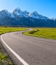 公路旁雪山草地自然风光3215#横屏 