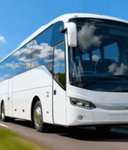 公路行驶的白色大巴车6637#横屏 