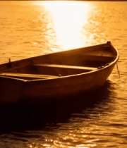 夕阳下湖面小船静态画面5587#横屏 