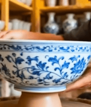 工匠制作青花瓷碗素材7089#横屏 