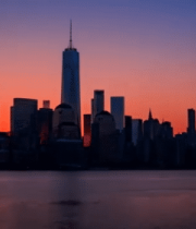 夕阳下城市高楼与水域景观6490#横屏 