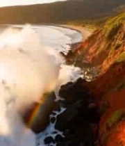 海岸边海浪拍打礁石景观2667#横屏 