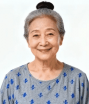 微笑的老年女性特写14313#横屏 