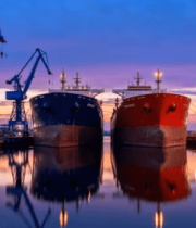 港口暮色中的货轮与起重机11827#横屏 