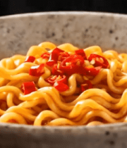 碗装泡面配辣椒特写9782#横屏 