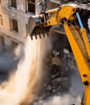 挖掘机拆除旧建筑现场4122#横屏 