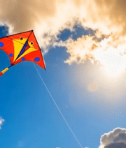 天空中飞翔的彩色风筝4409#横屏 