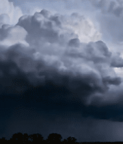 天空中厚重乌云景观436#横屏 