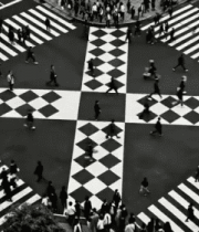 	 俯瞰十字路口行人穿梭画面4743#横屏 