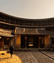 福建土楼内人物行走素材1888#横屏 