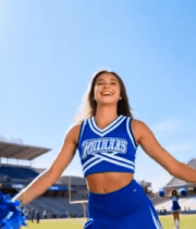 体育场啦啦队员跳跃表演3371#横屏 