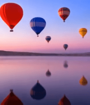 多色热气球于天空飞行景象14414#横屏 