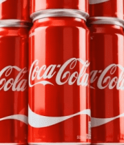 堆叠的可口可乐罐装饮料3298#横屏 