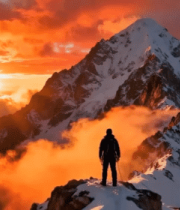 登山者于雪山观日落美景2383#横屏 