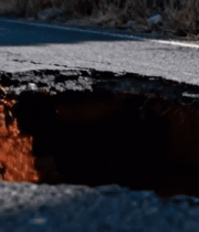 道路破损坑洼实拍13748#横屏 