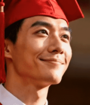 戴学士帽的毕业生特写6227#横屏 