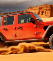 沙漠中红色越野车行驶画面200#横屏 