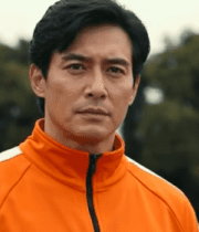 穿橙色运动服男子户外画面11395#横屏 