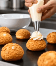 厨师挤奶油装饰泡芙7709#横屏 