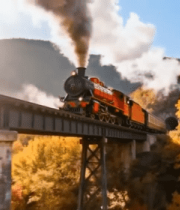 秋日森林中行驶的蒸汽火车14122#横屏 