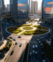 城市高楼间的街道交通景象11431#横屏 