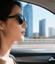 车内女子驾驶汽车画面167#横屏 