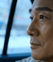车内男子侧脸特写6400#横屏 