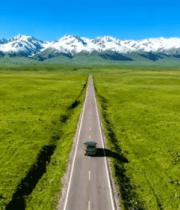 草原公路汽车行驶全景9450#横屏 