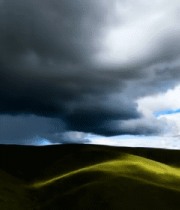 	 草原上空乌云与光影景观3740#横屏 