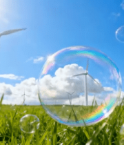 	 草地上的风力发电机与泡泡7914#横屏 