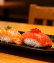 餐厅内三文鱼寿司特写1326#横屏 