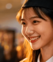 毕业生手持手机参加毕业典礼3360#横屏 