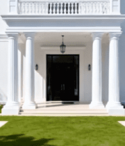 白色别墅前的双泳池景观1464#横屏 