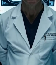  医生与脑部影像特写769#竖屏 	 