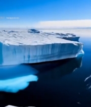  阳光下的冰山自然景观1598#竖屏 	 