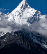  雪山全景自然风光素材(1)6225#竖屏 	 