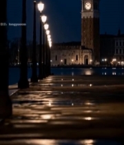  威尼斯夜晚钟楼及路灯景观1625#竖屏 	 