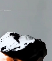  手捏黑色泥团素材2057#竖屏 	 