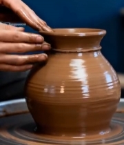  手工制作陶器特写1720#竖屏 	 
