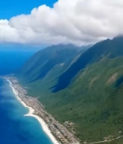  山海相依的海滨城市景观6424#竖屏 	 