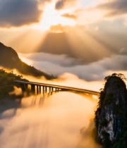  山间大桥日出云海景观5350#竖屏 	 