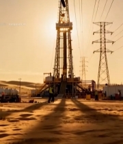  沙漠油田无人机航拍素材7128#竖屏 	 