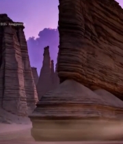  沙漠奇特岩石与梦幻天空景象6769#竖屏 	 