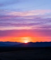  日落时分山峦与天空美景3886#竖屏 	 