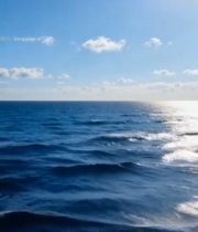  晴朗天空下的蓝色大海5726#竖屏 	 